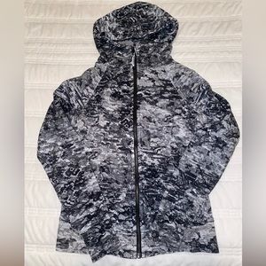 Lululemon Womens Jacket, size 8